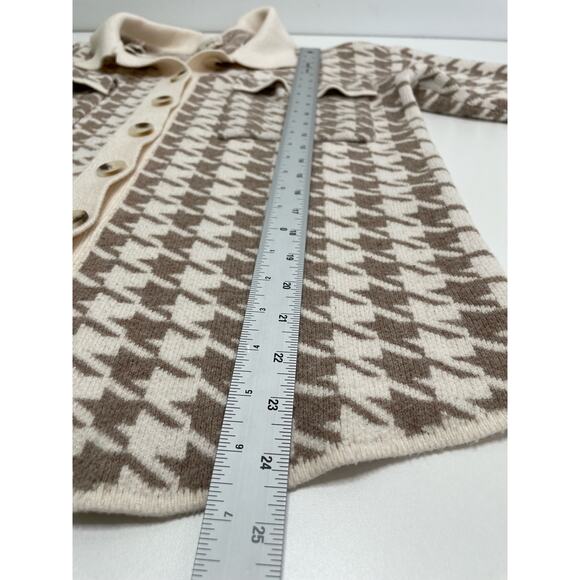 Button Up Houndstooth Cardigan Sweater Long Sleeve Pockets Cream Tan M Granny - Picture 7 of 10